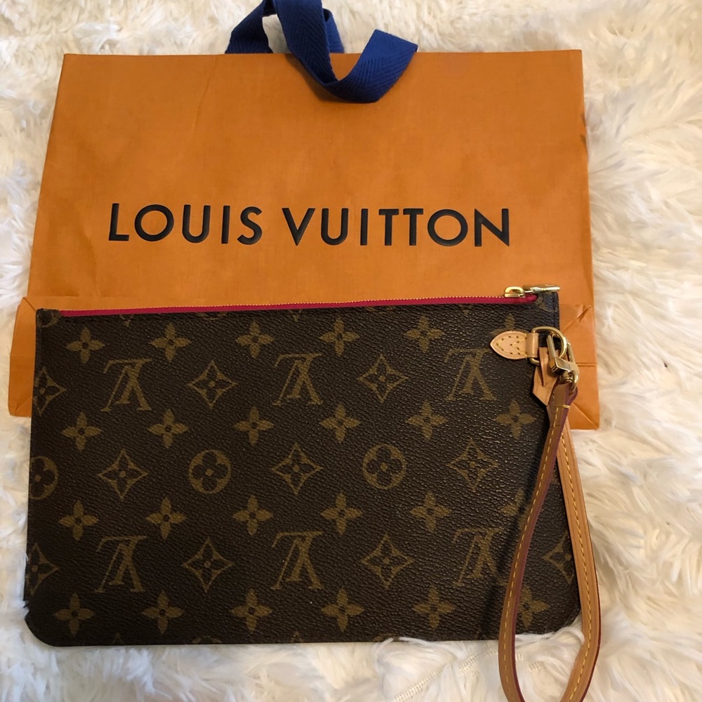 Monogram neverfull mm pouch with pivoine interior